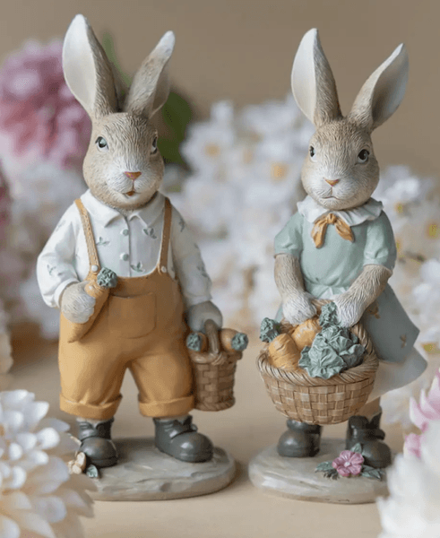 Hovedbilde PÅSKEPYNT – Påskeharer med kurv med gulrøtter – ...