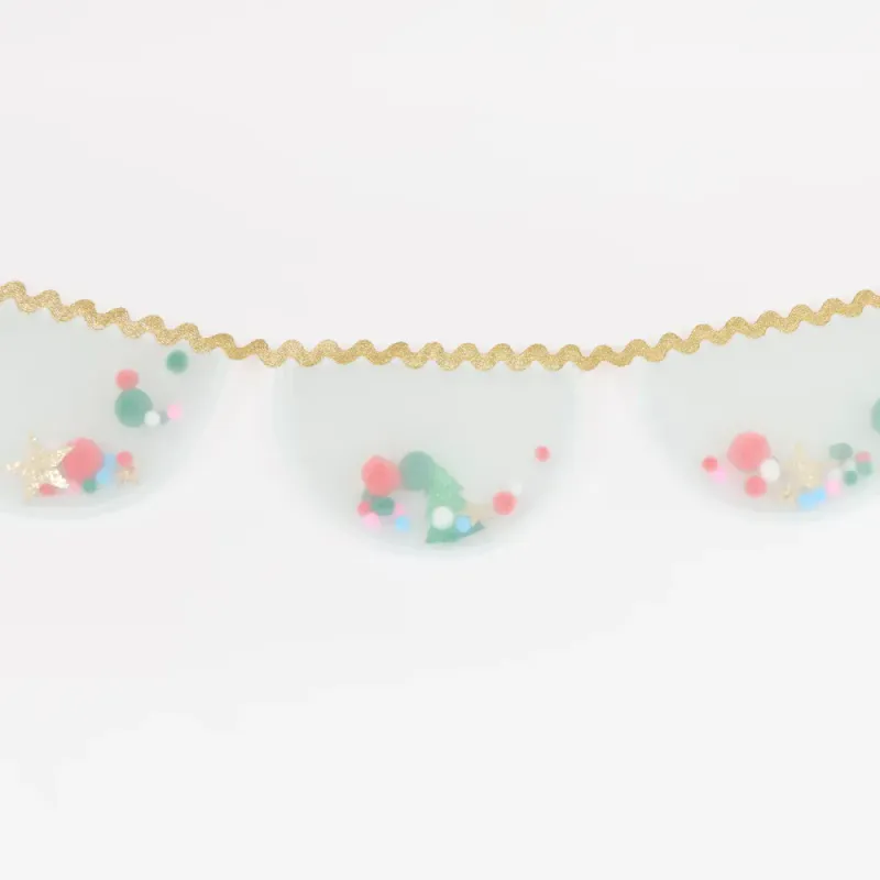 GIRLANDER – Jul i organza med pomponger og glitter – Meri Meri