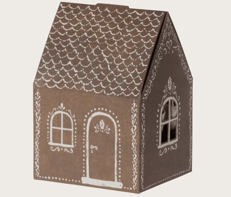 NISSE-MUS STORBROR – Med hus og sekk – Maileg