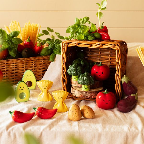 Hovedbilde SALT- OG PEPPERBØSSER – Tomater – Sass & Belle