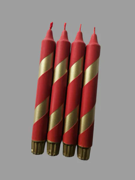 Hovedbilde HÅNDLAGET STEARINLYS – Rød med Gullspiral – ...