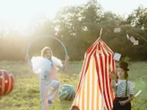 Hovedbilde FESTDEKORASJON – Telt – Sirkus – Rød og ...