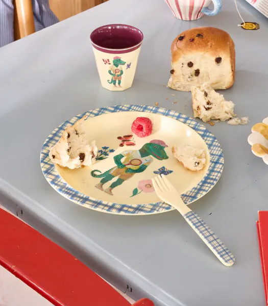 Hovedbilde ASJETT – Blå med fantasifulle dyr – Rice x ...